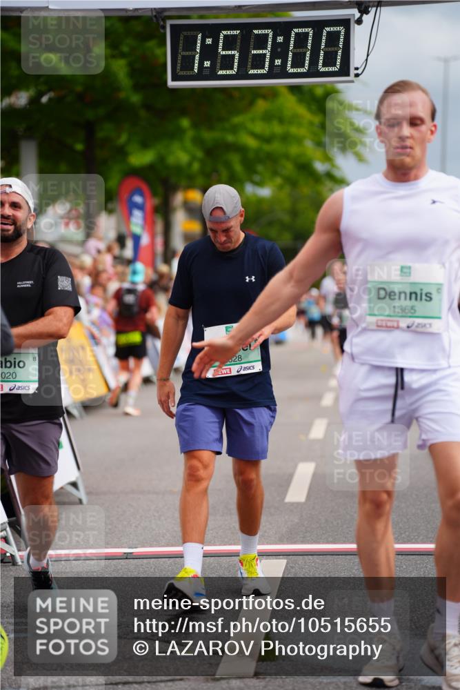 20.09.2026 - PSD Bank Halbmarathon LAZAROV Photography http://msf.ph/oto/10515655 20.09.2026 11:52:59 Ziel 1365, 2528, 3018, 3050, 4020, 4230, 4451, 4757 meine-sportfotos.de