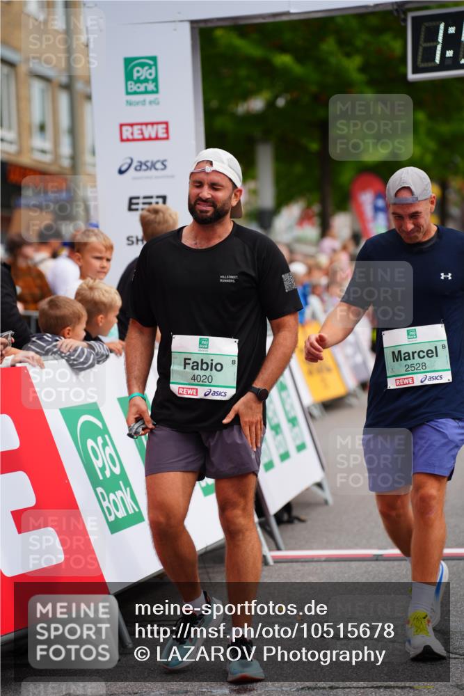 20.09.2026 - PSD Bank Halbmarathon LAZAROV Photography http://msf.ph/oto/10515678 20.09.2026 11:53:00 Ziel 1365, 2528, 3018, 3050, 3505, 4020, 4230, 4451, 4757 meine-sportfotos.de