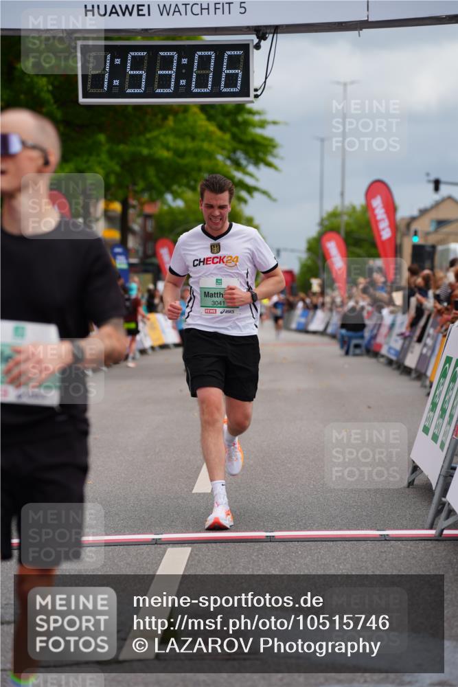 20.09.2026 - PSD Bank Halbmarathon LAZAROV Photography http://msf.ph/oto/10515746 20.09.2026 11:53:05 Ziel 1365, 2528, 3018, 3041, 3050, 3505, 4020, 4757 meine-sportfotos.de