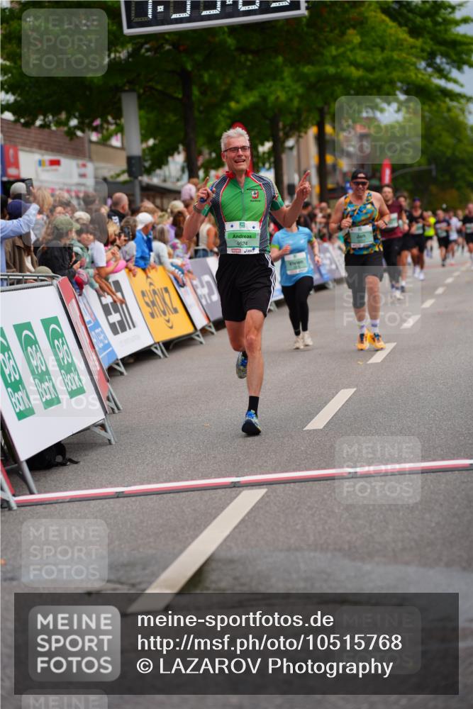 20.09.2026 - PSD Bank Halbmarathon LAZAROV Photography http://msf.ph/oto/10515768 20.09.2026 11:53:09 Ziel 2870, 3041, 3371, 3505, 4624 meine-sportfotos.de