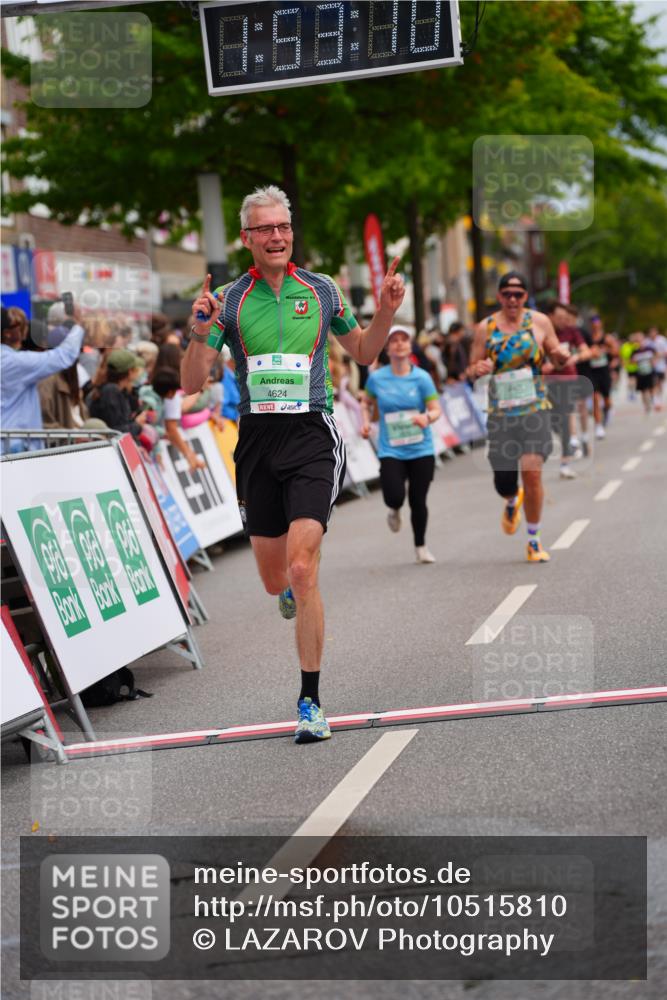 20.09.2026 - PSD Bank Halbmarathon LAZAROV Photography http://msf.ph/oto/10515810 20.09.2026 11:53:10 Ziel 2870, 3041, 3371, 3505, 4624 meine-sportfotos.de