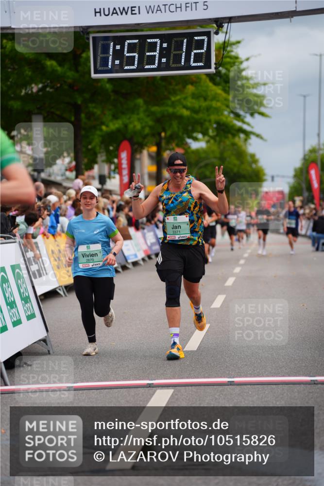 20.09.2026 - PSD Bank Halbmarathon LAZAROV Photography http://msf.ph/oto/10515826 20.09.2026 11:53:11 Ziel 1666, 2870, 3041, 3371, 3505, 4624 meine-sportfotos.de