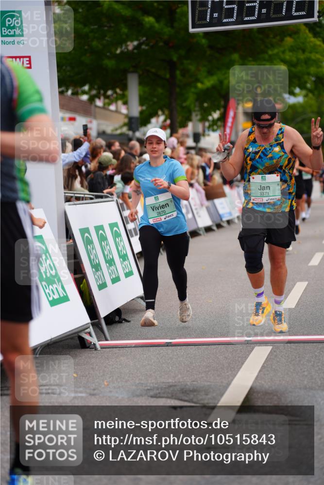 20.09.2026 - PSD Bank Halbmarathon LAZAROV Photography http://msf.ph/oto/10515843 20.09.2026 11:53:12 Ziel 1666, 2286, 2870, 3041, 3371, 3505, 4624 meine-sportfotos.de