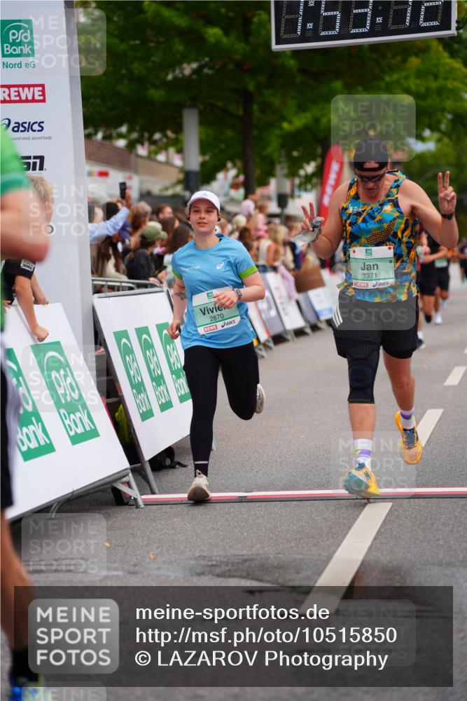 20.09.2026 - PSD Bank Halbmarathon LAZAROV Photography http://msf.ph/oto/10515850 20.09.2026 11:53:12 Ziel 1666, 2286, 2870, 3041, 3371, 3505, 4624 meine-sportfotos.de