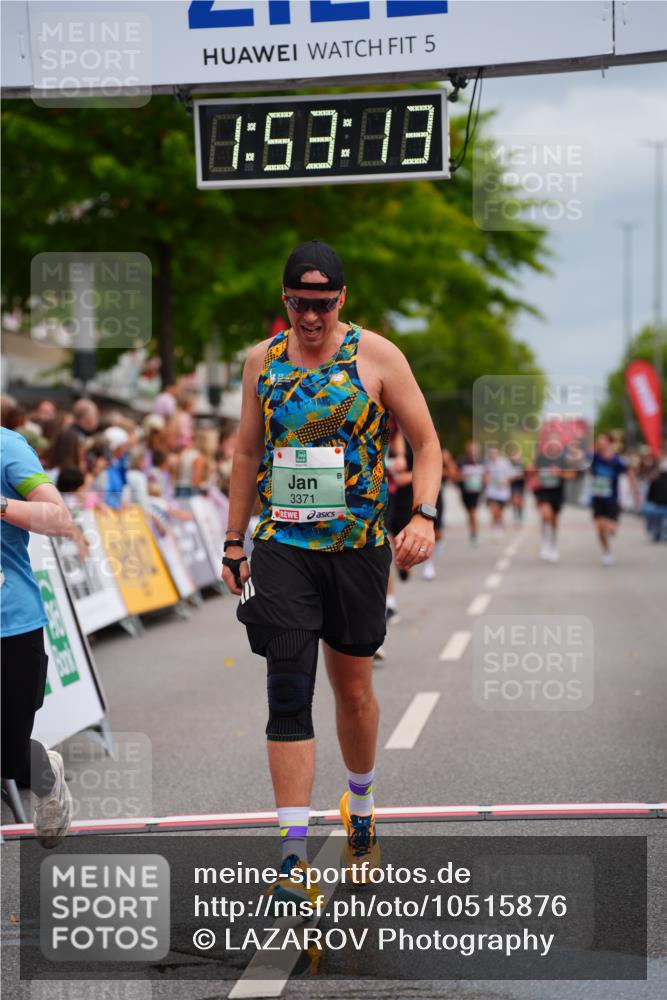 20.09.2026 - PSD Bank Halbmarathon LAZAROV Photography http://msf.ph/oto/10515876 20.09.2026 11:53:13 Ziel 1666, 2286, 2870, 3041, 3371, 4624 meine-sportfotos.de