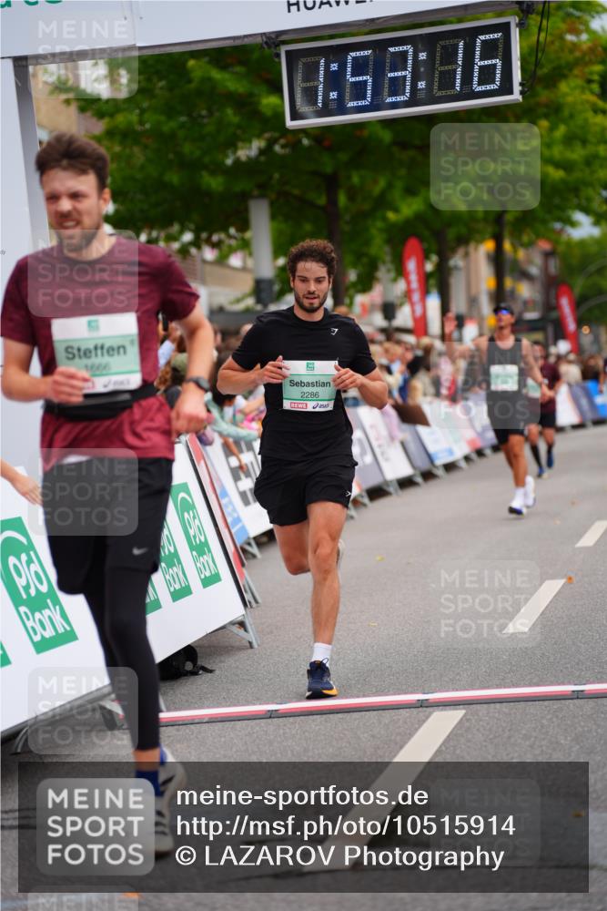20.09.2026 - PSD Bank Halbmarathon LAZAROV Photography http://msf.ph/oto/10515914 20.09.2026 11:53:16 Ziel 1046, 1666, 1701, 2286, 2870, 3371, 4507, 4624 meine-sportfotos.de
