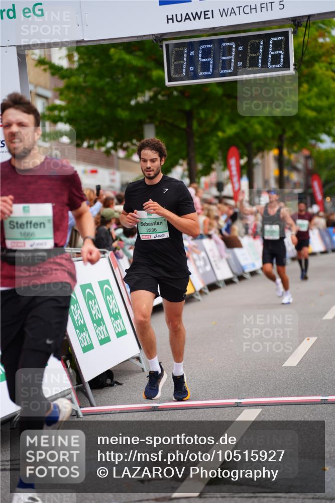 20.09.2026 - PSD Bank Halbmarathon LAZAROV Photography http://msf.ph/oto/10515927 20.09.2026 11:53:16 Ziel 1046, 1666, 1701, 2286, 2870, 3371, 4507, 4624 meine-sportfotos.de
