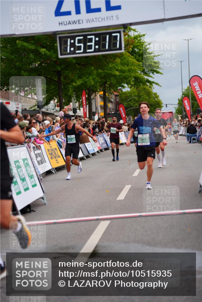 20.09.2026 - PSD Bank Halbmarathon LAZAROV Photography http://msf.ph/oto/10515935 20.09.2026 11:53:17 Ziel 1046, 1666, 1701, 2286, 2870, 3371, 4507, 4624 meine-sportfotos.de