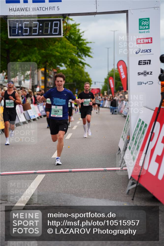 20.09.2026 - PSD Bank Halbmarathon LAZAROV Photography http://msf.ph/oto/10515957 20.09.2026 11:53:18 Ziel 1046, 1666, 1701, 2286, 2870, 3371, 4386, 4507, 4624 meine-sportfotos.de