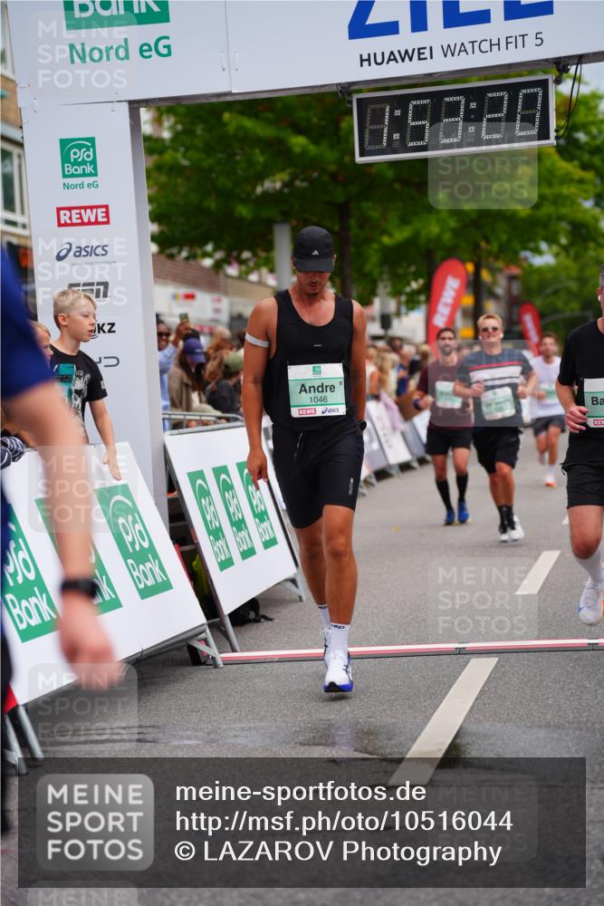 20.09.2026 - PSD Bank Halbmarathon LAZAROV Photography http://msf.ph/oto/10516044 20.09.2026 11:53:20 Ziel 1046, 1666, 1701, 2106, 2286, 2650, 2870, 3371, 4386, 4507 meine-sportfotos.de