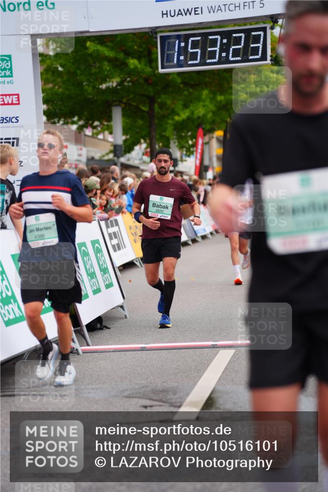 20.09.2026 - PSD Bank Halbmarathon LAZAROV Photography http://msf.ph/oto/10516101 20.09.2026 11:53:22 Ziel 1012, 1046, 1666, 1701, 2106, 2286, 2650, 4386, 4507 meine-sportfotos.de