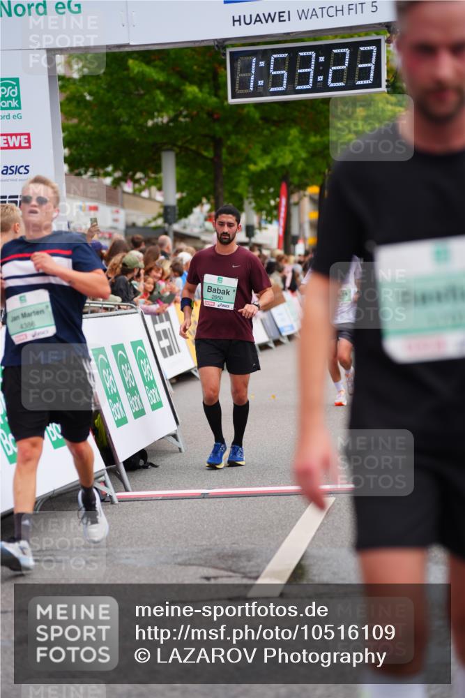 20.09.2026 - PSD Bank Halbmarathon LAZAROV Photography http://msf.ph/oto/10516109 20.09.2026 11:53:23 Ziel 1012, 1046, 1666, 1701, 2106, 2286, 2650, 4386, 4507 meine-sportfotos.de