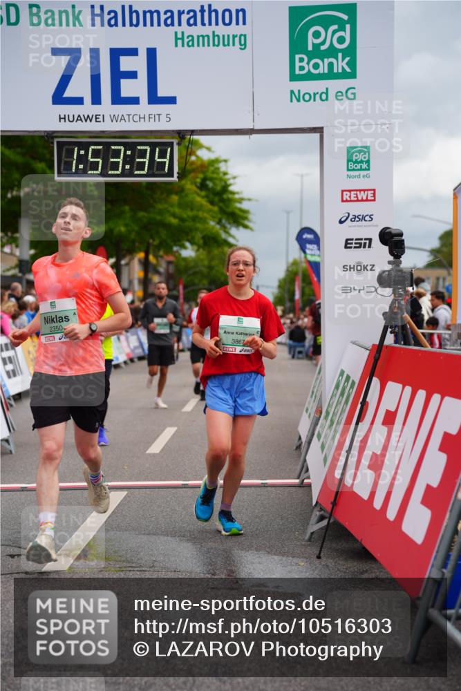 20.09.2026 - PSD Bank Halbmarathon LAZAROV Photography http://msf.ph/oto/10516303 20.09.2026 11:53:33 Ziel 1012, 1528, 2270, 2350, 3154, 3376, 3678, 3702, 3867, 4025 meine-sportfotos.de