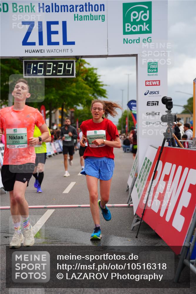 20.09.2026 - PSD Bank Halbmarathon LAZAROV Photography http://msf.ph/oto/10516318 20.09.2026 11:53:33 Ziel 1012, 1528, 2270, 2350, 3154, 3376, 3678, 3702, 3867, 4025 meine-sportfotos.de