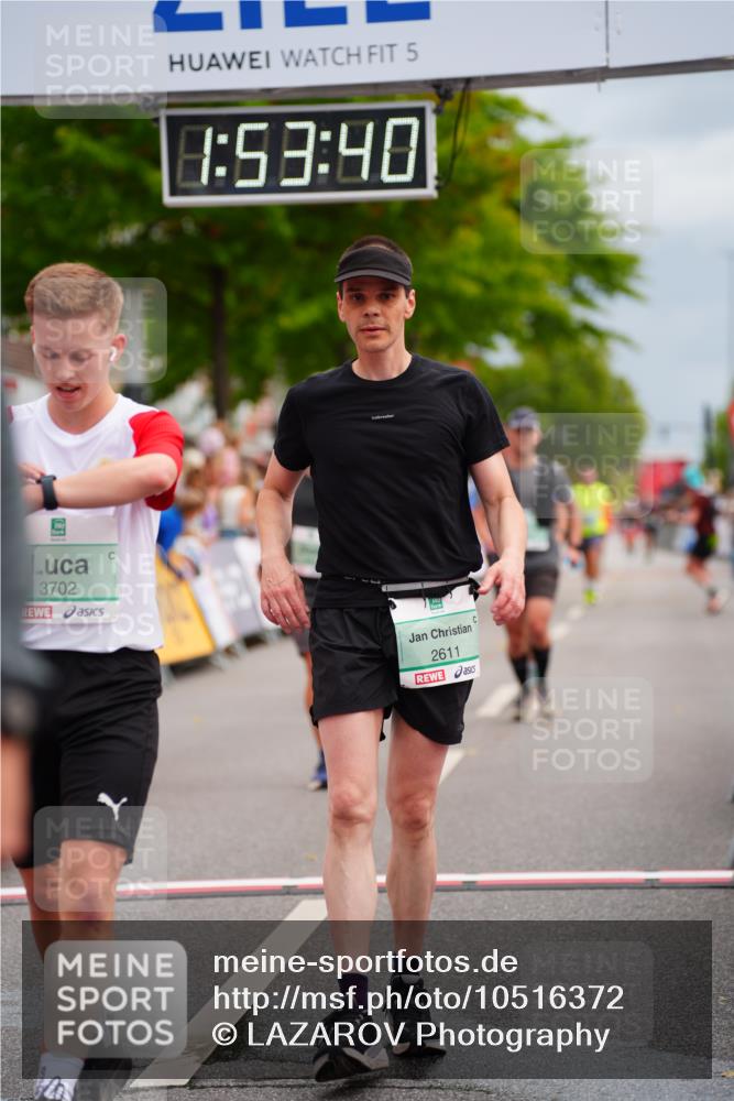 20.09.2026 - PSD Bank Halbmarathon LAZAROV Photography http://msf.ph/oto/10516372 20.09.2026 11:53:39 Ziel 1462, 1528, 1961, 2350, 2611, 3376, 3678, 3702, 3867, 4021, 4025, 4770 meine-sportfotos.de