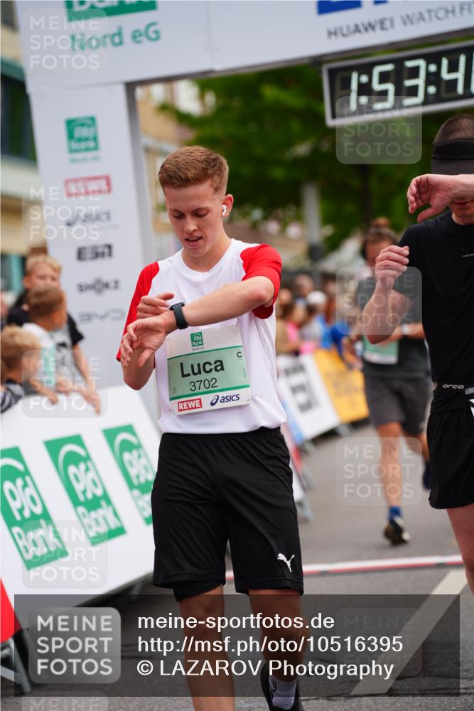 20.09.2026 - PSD Bank Halbmarathon LAZAROV Photography http://msf.ph/oto/10516395 20.09.2026 11:53:40 Ziel 1462, 1961, 2350, 2611, 3678, 3702, 3867, 4021, 4025, 4770 meine-sportfotos.de