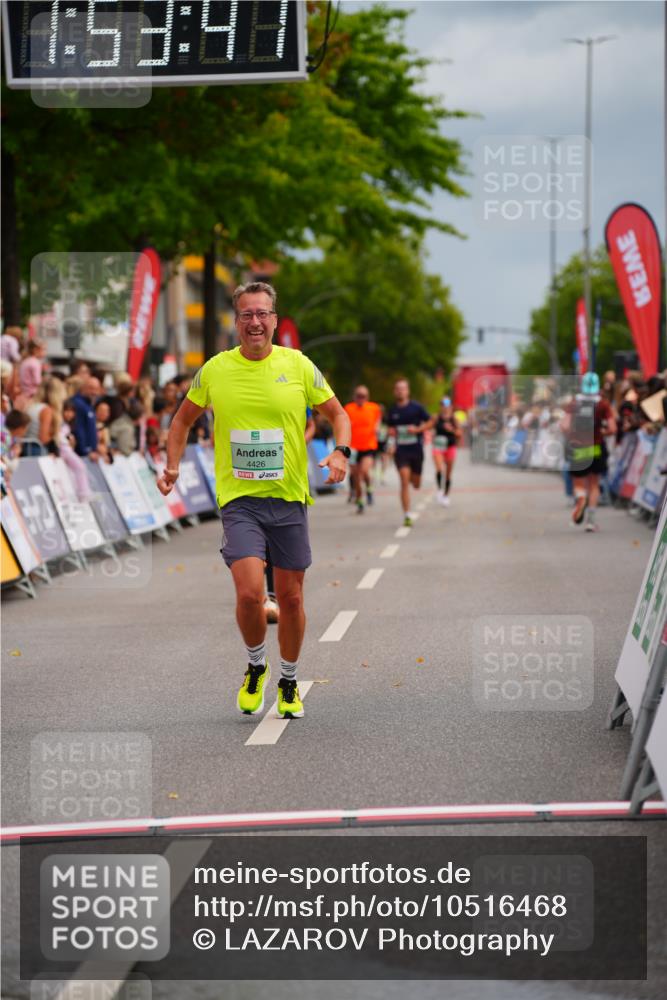 20.09.2026 - PSD Bank Halbmarathon LAZAROV Photography http://msf.ph/oto/10516468 20.09.2026 11:53:46 Ziel 1346, 1462, 1961, 2611, 3840, 4021, 4426, 4770 meine-sportfotos.de