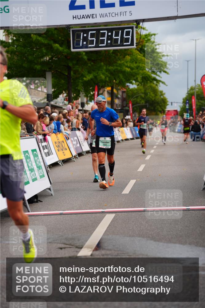 20.09.2026 - PSD Bank Halbmarathon LAZAROV Photography http://msf.ph/oto/10516494 20.09.2026 11:53:49 Ziel 1346, 1462, 1961, 2879, 3840, 4021, 4426, 4770 meine-sportfotos.de