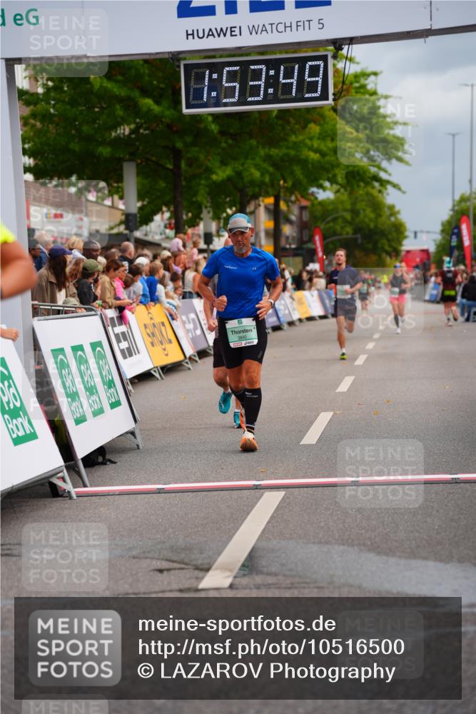 20.09.2026 - PSD Bank Halbmarathon LAZAROV Photography http://msf.ph/oto/10516500 20.09.2026 11:53:49 Ziel 1346, 1462, 1961, 2879, 3840, 4021, 4426, 4770 meine-sportfotos.de