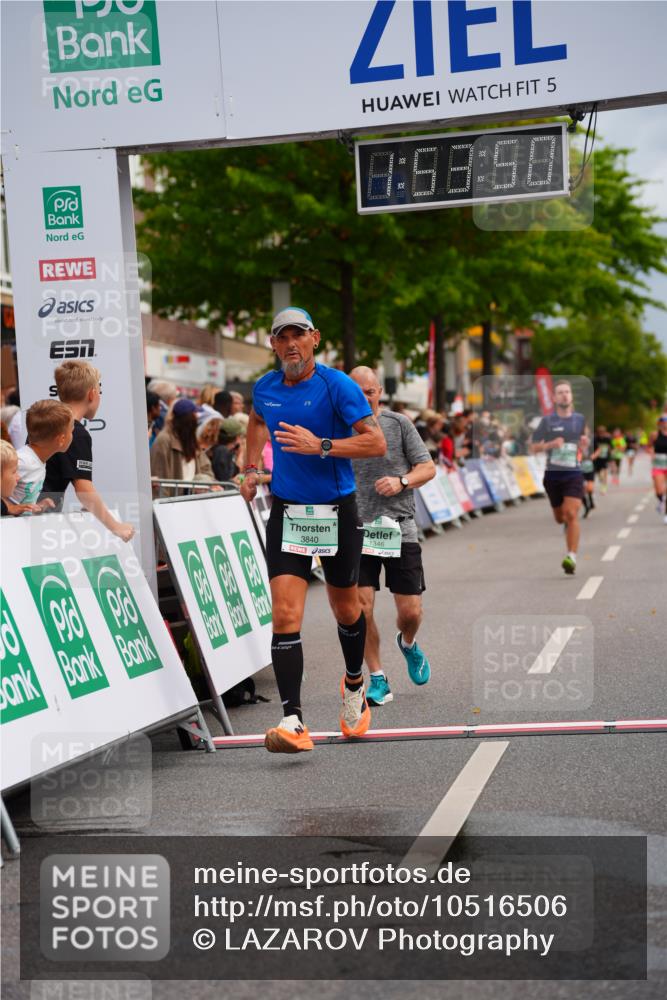 20.09.2026 - PSD Bank Halbmarathon LAZAROV Photography http://msf.ph/oto/10516506 20.09.2026 11:53:50 Ziel 1346, 1462, 2879, 3840, 4021, 4426, 4770 meine-sportfotos.de