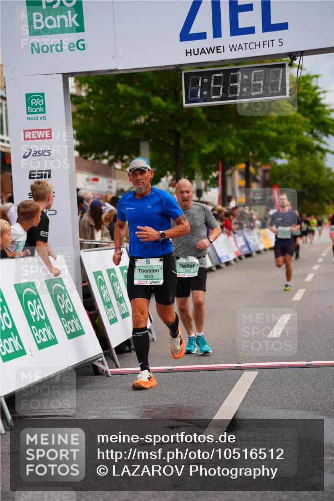 20.09.2026 - PSD Bank Halbmarathon LAZAROV Photography http://msf.ph/oto/10516512 20.09.2026 11:53:50 Ziel 1346, 1462, 2879, 3840, 4021, 4426, 4770 meine-sportfotos.de