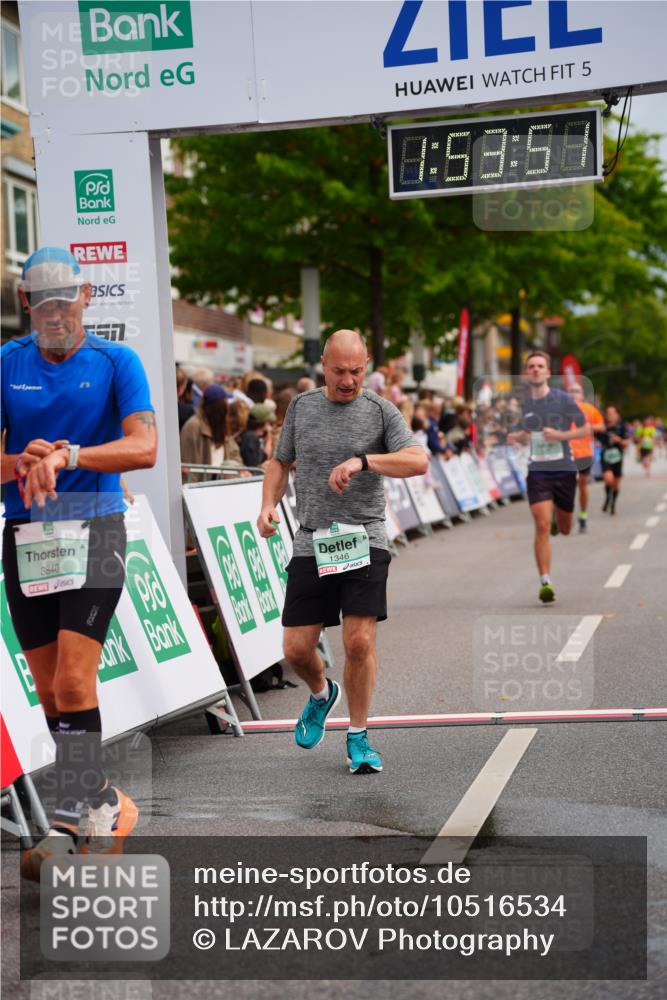 20.09.2026 - PSD Bank Halbmarathon LAZAROV Photography http://msf.ph/oto/10516534 20.09.2026 11:53:51 Ziel 1346, 2879, 3840, 4021, 4426 meine-sportfotos.de
