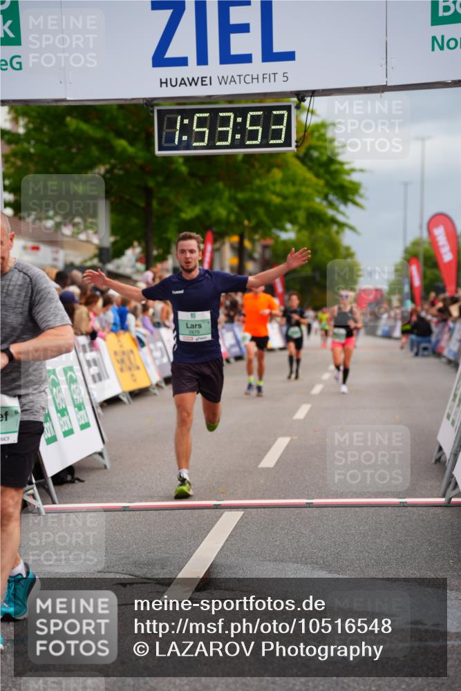 20.09.2026 - PSD Bank Halbmarathon LAZAROV Photography http://msf.ph/oto/10516548 20.09.2026 11:53:52 Ziel 1346, 2879, 3106, 3479, 3840, 4426 meine-sportfotos.de