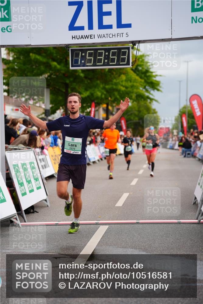 20.09.2026 - PSD Bank Halbmarathon LAZAROV Photography http://msf.ph/oto/10516581 20.09.2026 11:53:53 Ziel 1346, 2879, 3106, 3479, 3840, 4426 meine-sportfotos.de
