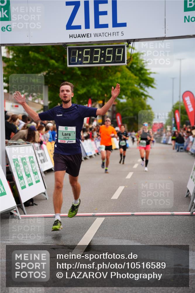 20.09.2026 - PSD Bank Halbmarathon LAZAROV Photography http://msf.ph/oto/10516589 20.09.2026 11:53:53 Ziel 1346, 2879, 3106, 3479, 3840, 4426 meine-sportfotos.de