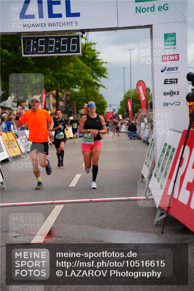 20.09.2026 - PSD Bank Halbmarathon LAZAROV Photography http://msf.ph/oto/10516615 20.09.2026 11:53:55 Ziel 1014, 1346, 2879, 3106, 3479, 3840, 4426 meine-sportfotos.de