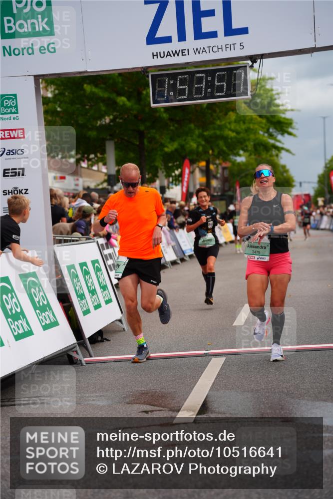 20.09.2026 - PSD Bank Halbmarathon LAZAROV Photography http://msf.ph/oto/10516641 20.09.2026 11:53:56 Ziel 1014, 1346, 2879, 3106, 3479, 3840 meine-sportfotos.de