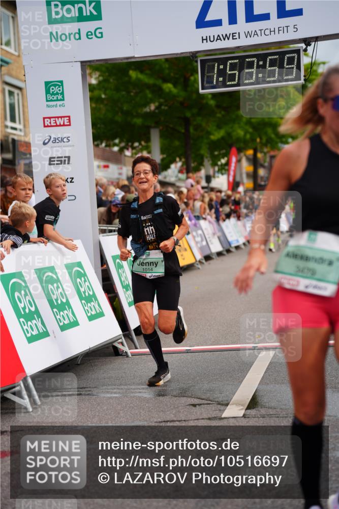 20.09.2026 - PSD Bank Halbmarathon LAZAROV Photography http://msf.ph/oto/10516697 20.09.2026 11:53:58 Ziel 1014, 1346, 2879, 3106, 3479, 3840 meine-sportfotos.de
