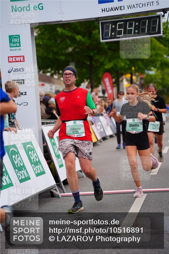20.09.2026 - PSD Bank Halbmarathon LAZAROV Photography http://msf.ph/oto/10516891 20.09.2026 11:54:10 Ziel 1642, 1839, 2031, 2144, 2594, 3558, 3654, 4027, 4742, 4759, 4785 meine-sportfotos.de