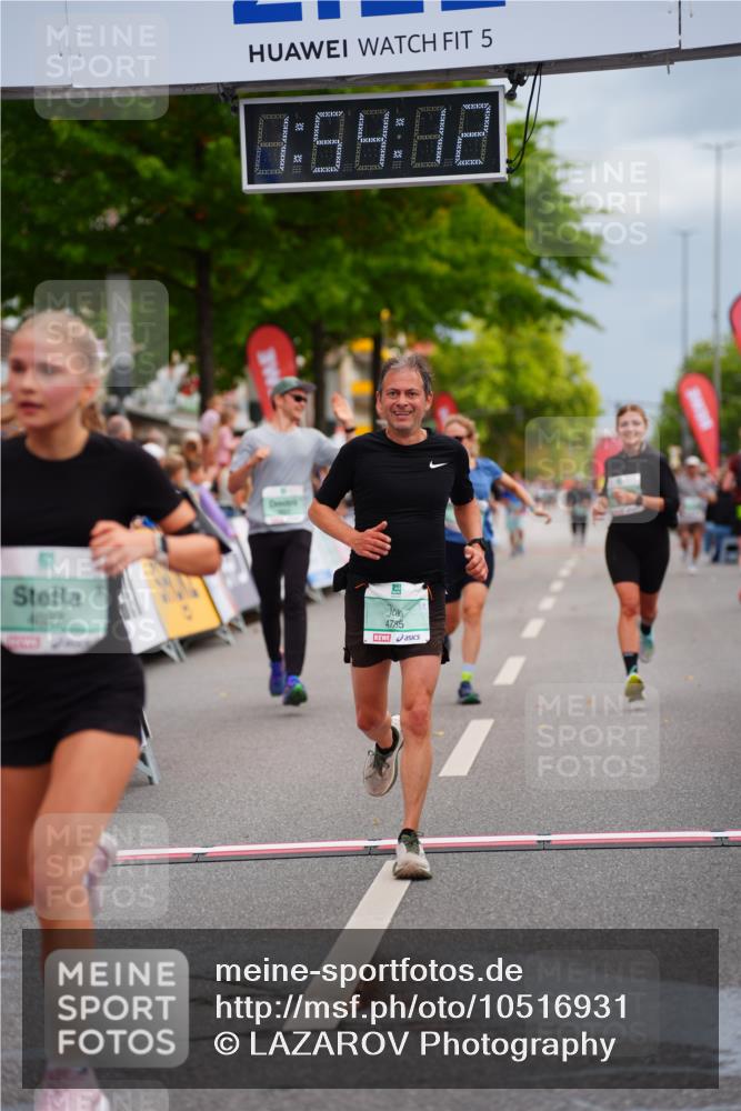 20.09.2026 - PSD Bank Halbmarathon LAZAROV Photography http://msf.ph/oto/10516931 20.09.2026 11:54:11 Ziel 1642, 1839, 2031, 2144, 2594, 3558, 3654, 4027, 4742, 4759, 4785 meine-sportfotos.de