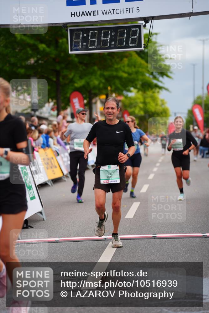 20.09.2026 - PSD Bank Halbmarathon LAZAROV Photography http://msf.ph/oto/10516939 20.09.2026 11:54:11 Ziel 1642, 1839, 2031, 2144, 2594, 3558, 3654, 4027, 4742, 4759, 4785 meine-sportfotos.de