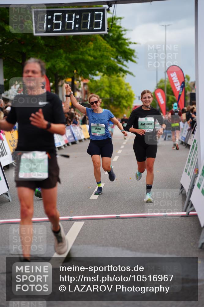 20.09.2026 - PSD Bank Halbmarathon LAZAROV Photography http://msf.ph/oto/10516967 20.09.2026 11:54:12 Ziel 1642, 1839, 2031, 2144, 2594, 3558, 3654, 4027, 4742, 4759, 4785 meine-sportfotos.de