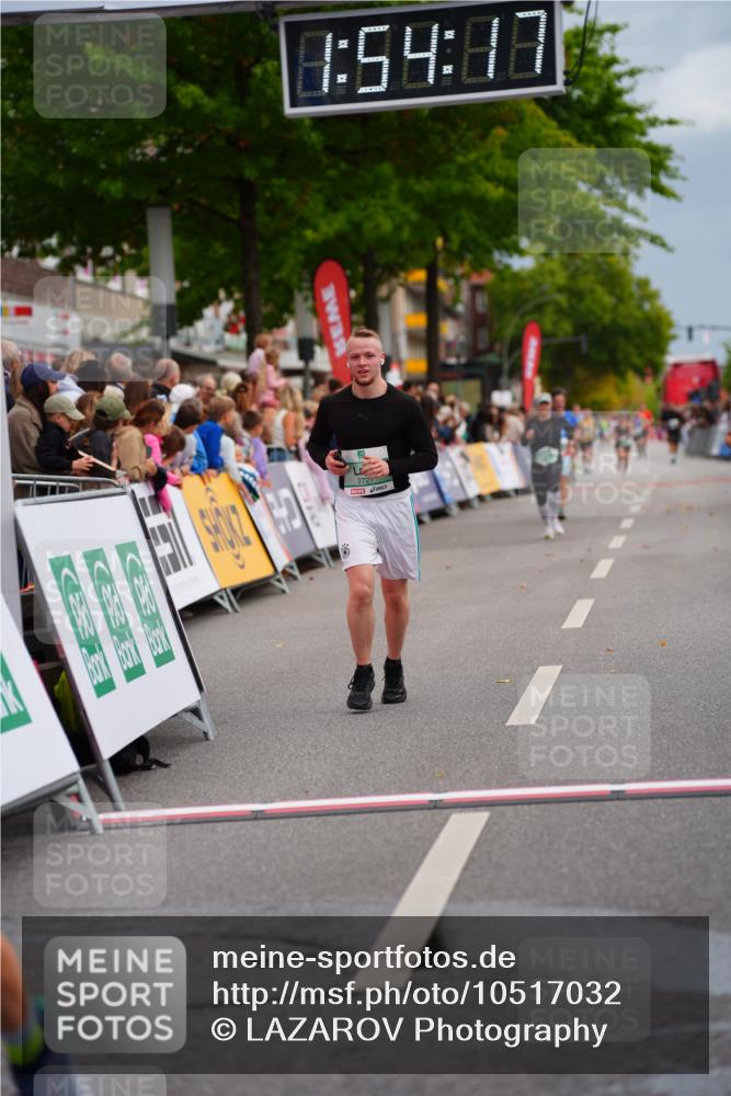 20.09.2026 - PSD Bank Halbmarathon LAZAROV Photography http://msf.ph/oto/10517032 20.09.2026 11:54:16 Ziel 1642, 1839, 2594, 2727, 3654, 4027, 4759, 4777, 4785 meine-sportfotos.de