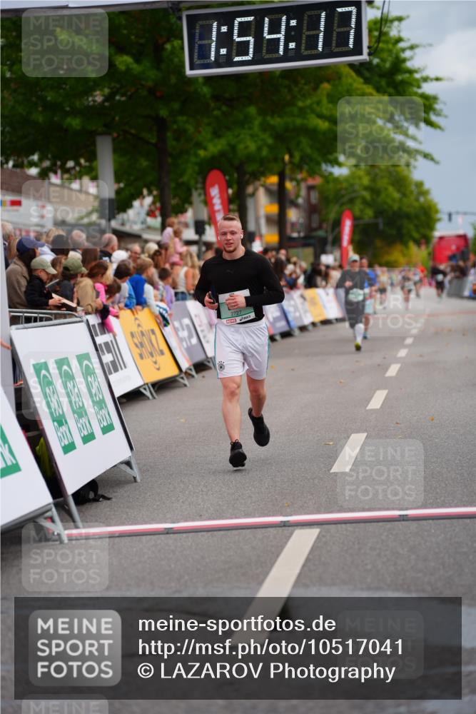 20.09.2026 - PSD Bank Halbmarathon LAZAROV Photography http://msf.ph/oto/10517041 20.09.2026 11:54:16 Ziel 1642, 1839, 2594, 2727, 3654, 4027, 4759, 4777, 4785 meine-sportfotos.de