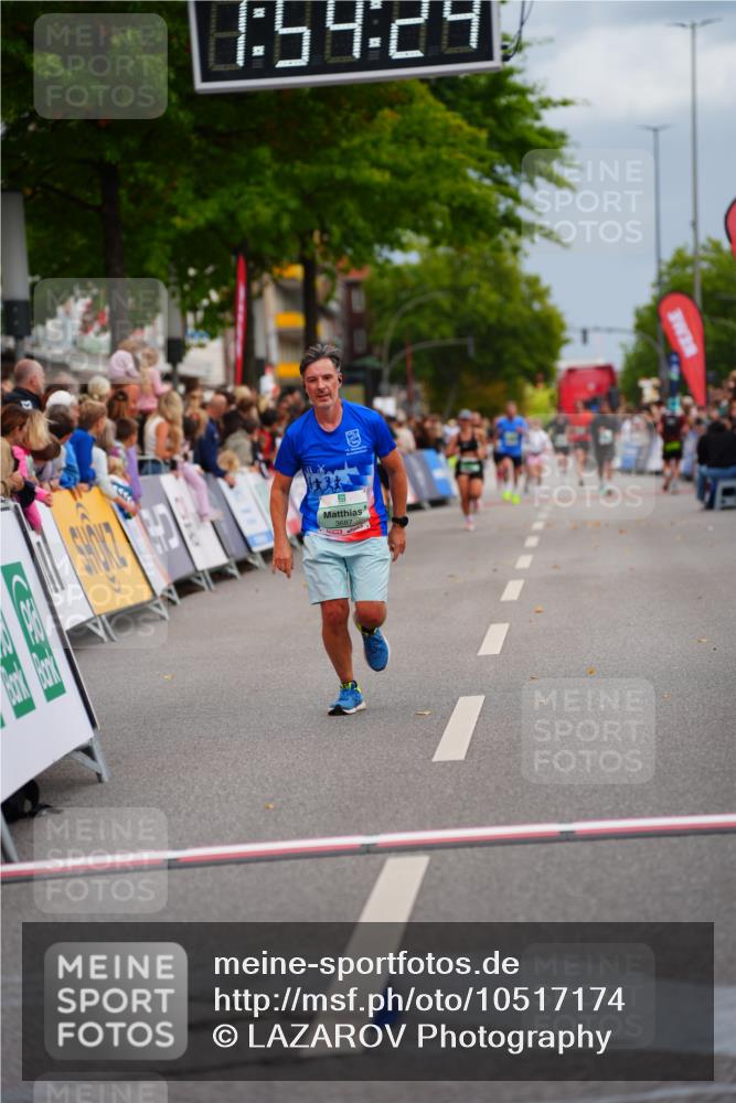 20.09.2026 - PSD Bank Halbmarathon LAZAROV Photography http://msf.ph/oto/10517174 20.09.2026 11:54:24 Ziel 2727, 2987, 3687, 4777 meine-sportfotos.de
