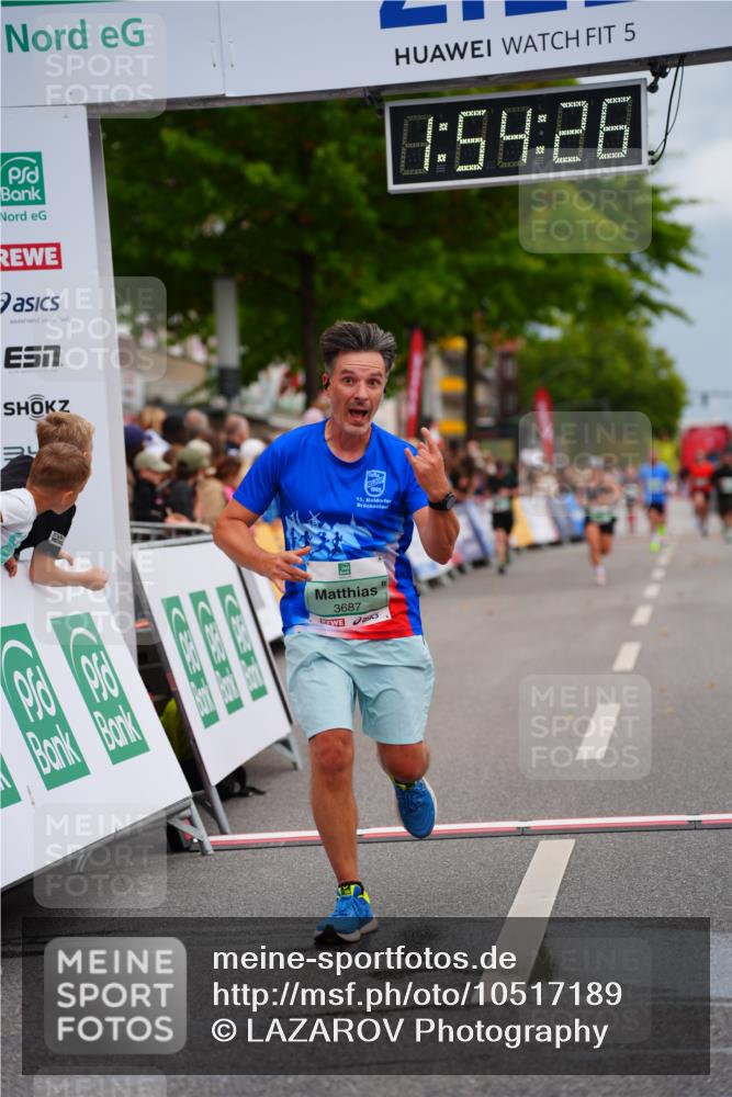 20.09.2026 - PSD Bank Halbmarathon LAZAROV Photography http://msf.ph/oto/10517189 20.09.2026 11:54:26 Ziel 2987, 3687, 4777 meine-sportfotos.de