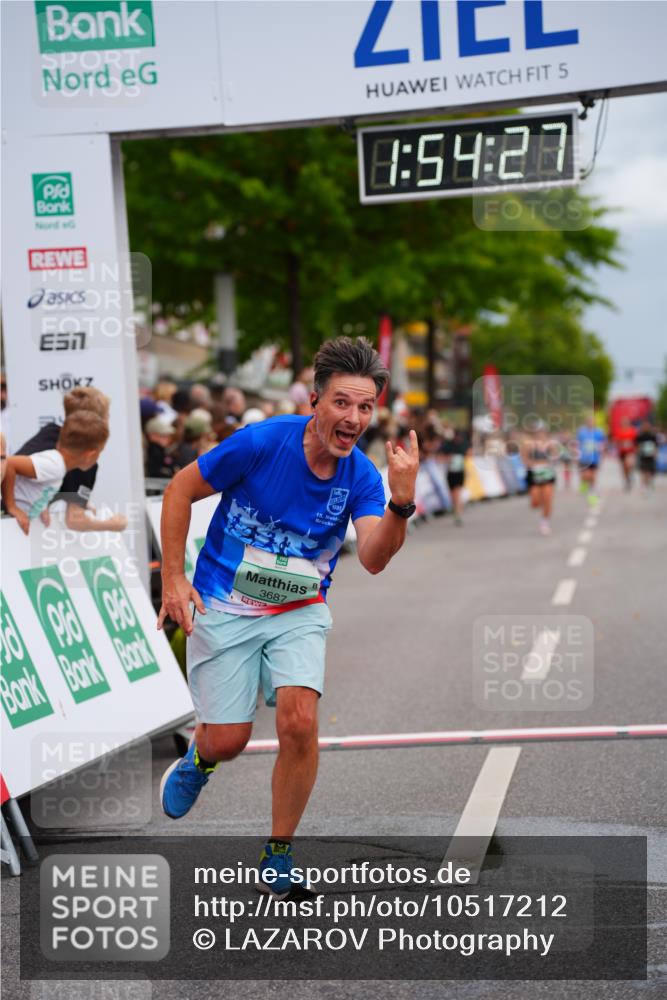 20.09.2026 - PSD Bank Halbmarathon LAZAROV Photography http://msf.ph/oto/10517212 20.09.2026 11:54:26 Ziel 2987, 3687, 4777 meine-sportfotos.de