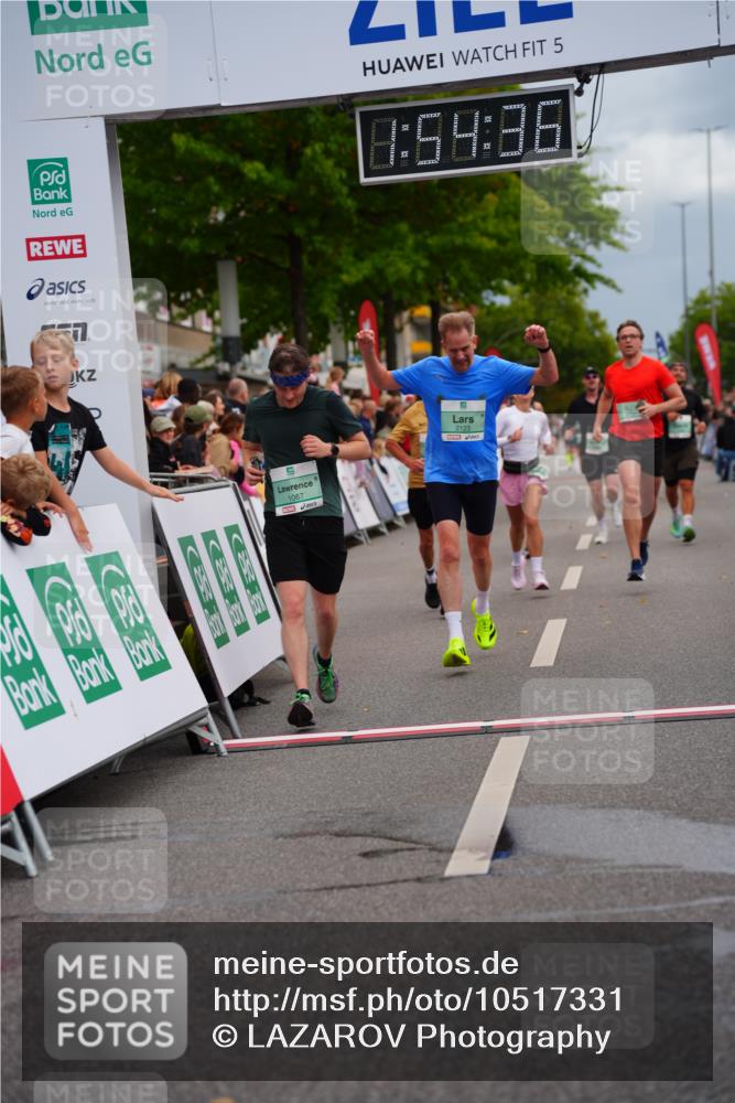 20.09.2026 - PSD Bank Halbmarathon LAZAROV Photography http://msf.ph/oto/10517331 20.09.2026 11:54:35 Ziel 1067, 2123, 3386, 3426, 4569, 4644, 4755 meine-sportfotos.de