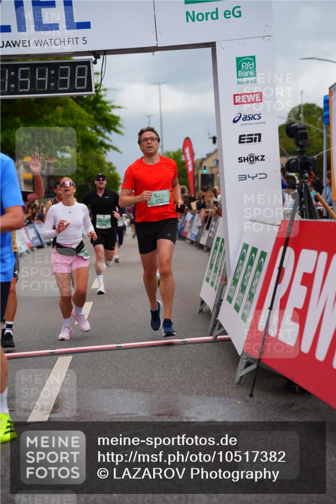 20.09.2026 - PSD Bank Halbmarathon LAZAROV Photography http://msf.ph/oto/10517382 20.09.2026 11:54:37 Ziel 1067, 1094, 2123, 2313, 3351, 3386, 3426, 4569, 4644, 4755 meine-sportfotos.de