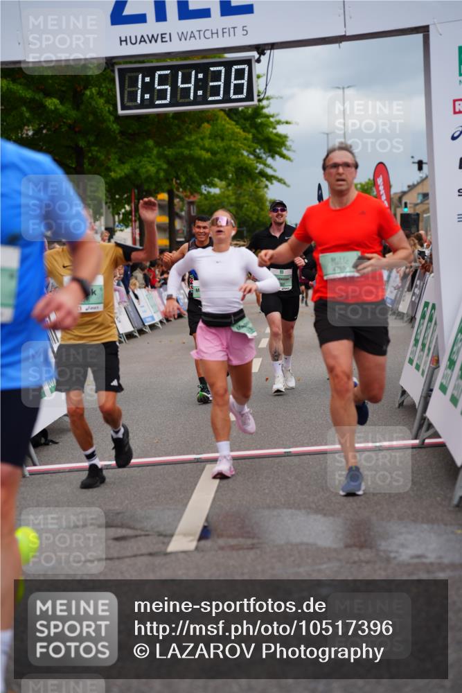 20.09.2026 - PSD Bank Halbmarathon LAZAROV Photography http://msf.ph/oto/10517396 20.09.2026 11:54:38 Ziel 1067, 1094, 2123, 2313, 3351, 3386, 3426, 4569, 4644, 4755 meine-sportfotos.de