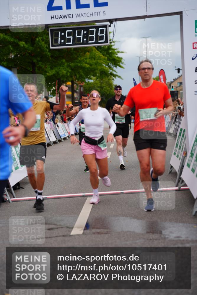 20.09.2026 - PSD Bank Halbmarathon LAZAROV Photography http://msf.ph/oto/10517401 20.09.2026 11:54:38 Ziel 1067, 1094, 2123, 2313, 3351, 3386, 3426, 4569, 4644, 4755 meine-sportfotos.de