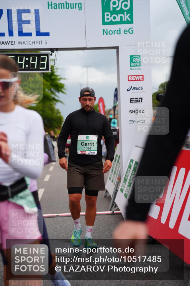 20.09.2026 - PSD Bank Halbmarathon LAZAROV Photography http://msf.ph/oto/10517485 20.09.2026 11:54:42 Ziel 1067, 1094, 2123, 2313, 2647, 3351, 3386, 3426, 4569, 4755 meine-sportfotos.de