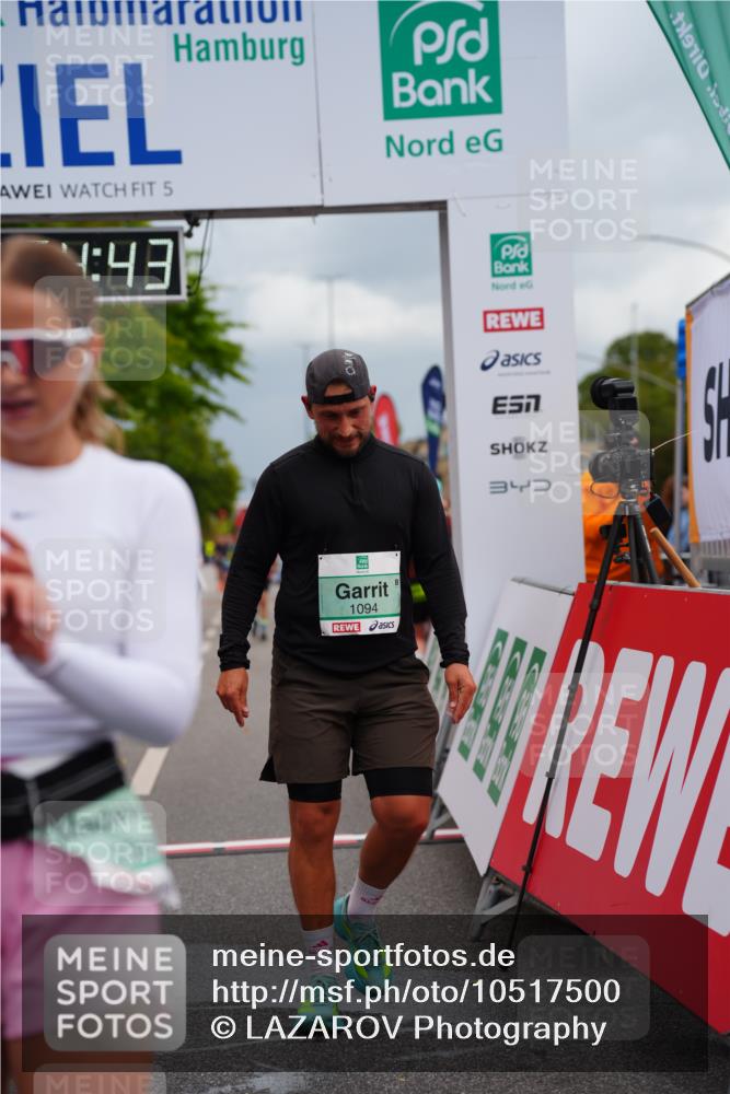 20.09.2026 - PSD Bank Halbmarathon LAZAROV Photography http://msf.ph/oto/10517500 20.09.2026 11:54:43 Ziel 1067, 1094, 2123, 2313, 2647, 3351, 3386, 3426, 4569, 4755 meine-sportfotos.de