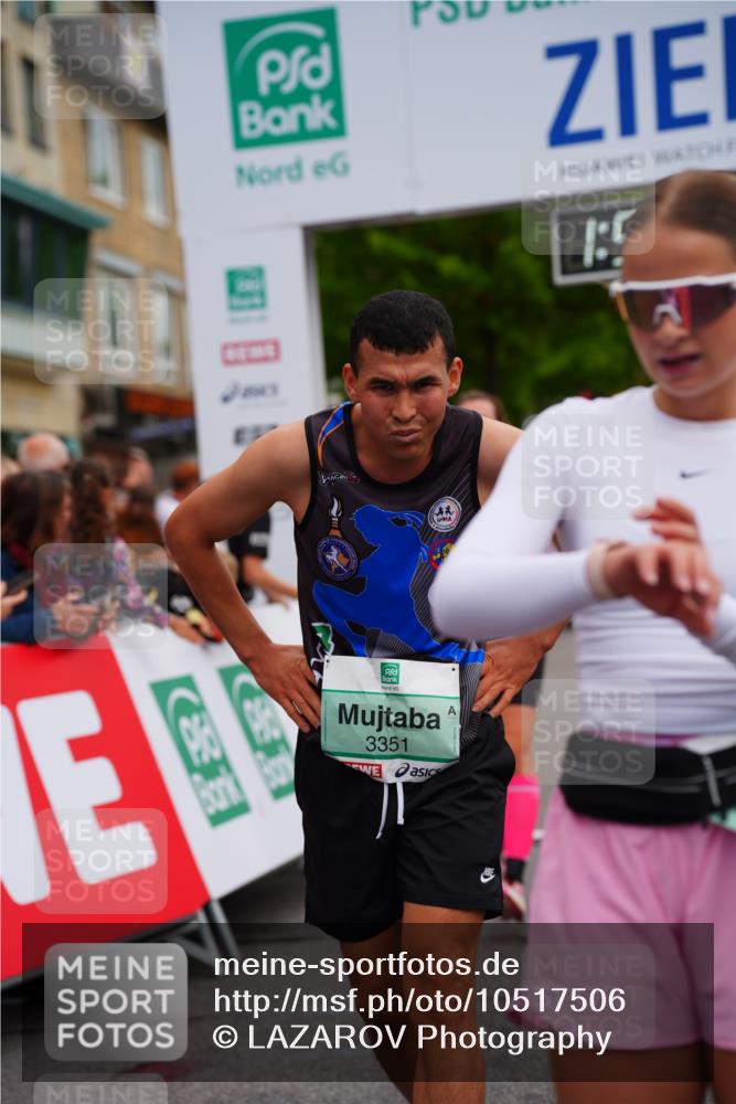 20.09.2026 - PSD Bank Halbmarathon LAZAROV Photography http://msf.ph/oto/10517506 20.09.2026 11:54:44 Ziel 1067, 1094, 2123, 2313, 2647, 2669, 3351, 3386, 3426, 4569, 4755 meine-sportfotos.de