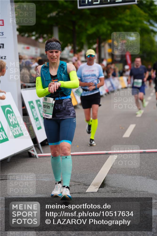20.09.2026 - PSD Bank Halbmarathon LAZAROV Photography http://msf.ph/oto/10517634 20.09.2026 11:54:54 Ziel 1133, 1433, 2059, 2669, 3115, 3372, 3893, 3916 meine-sportfotos.de