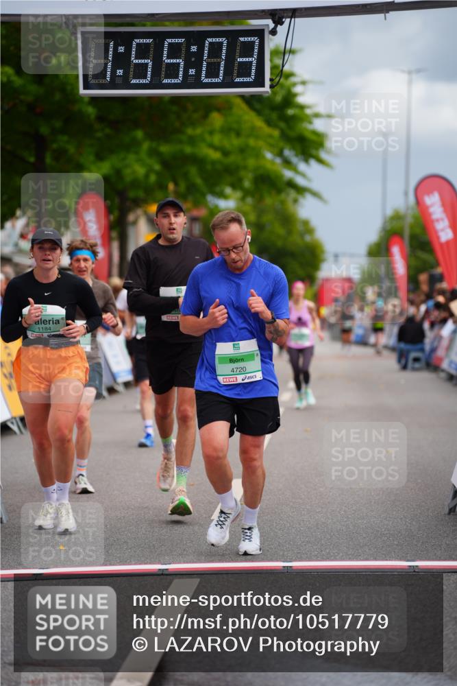 20.09.2026 - PSD Bank Halbmarathon LAZAROV Photography http://msf.ph/oto/10517779 20.09.2026 11:55:03 Ziel 1178, 1184, 1433, 3115, 4447, 4645, 4720 meine-sportfotos.de